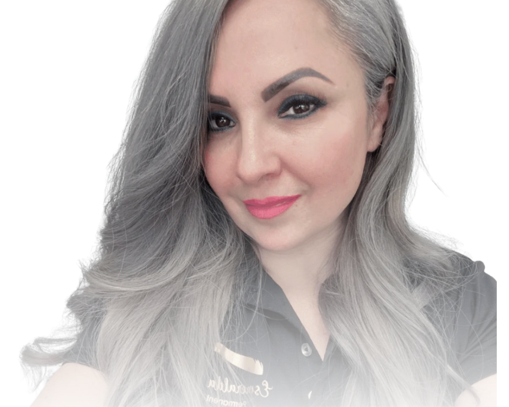 Esmeralda Hernándes Photo sin fondo